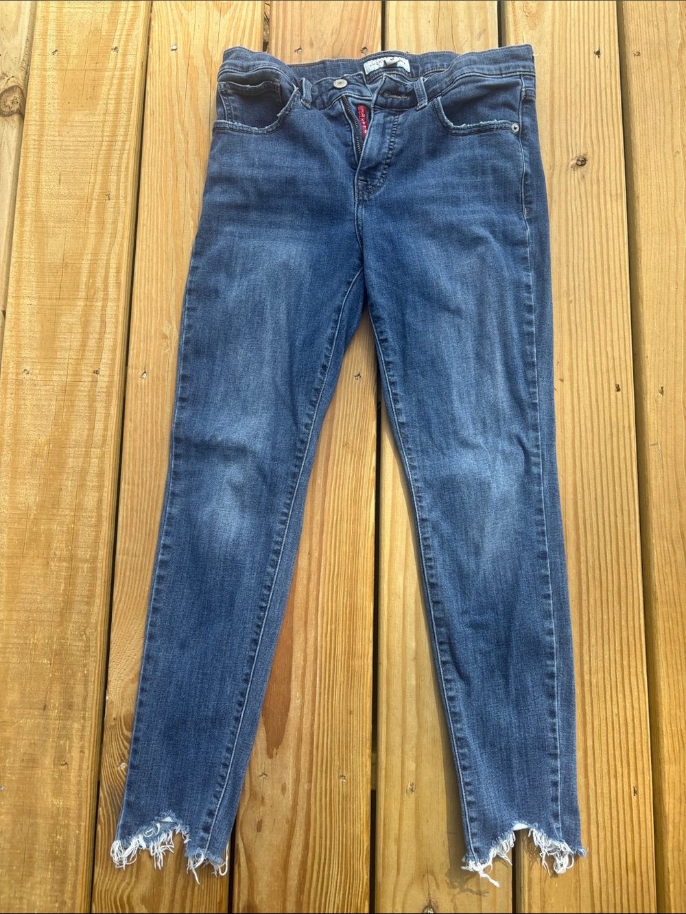 Women’s Skinny Jeans in Mid Blue with Frayed Hem Ava mid rise skinny size 10
